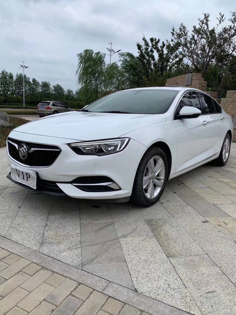 枣庄18年别克君威2