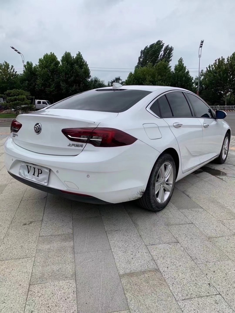 枣庄18年别克君威9