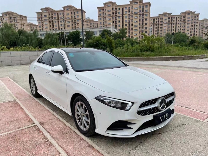 徐州19年奔驰A2