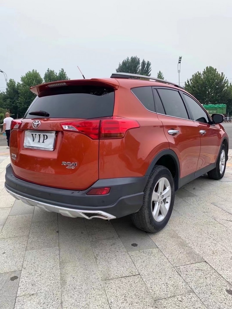 枣庄14年丰田RAV49