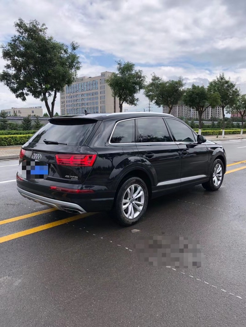 太原16年奧迪Q75