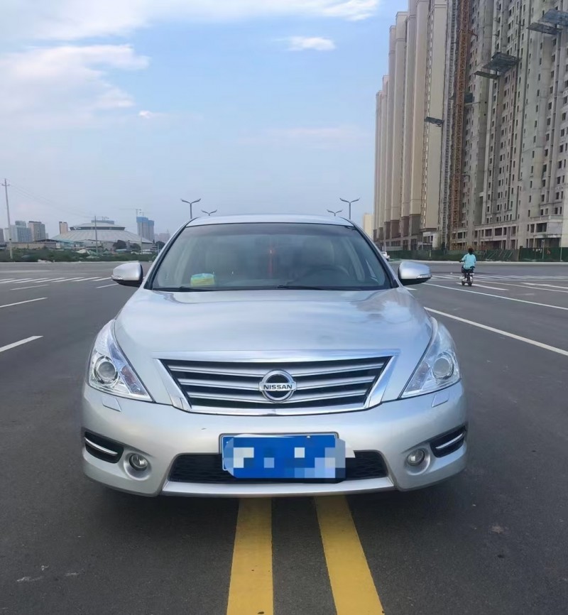 運城13年日產天籟1