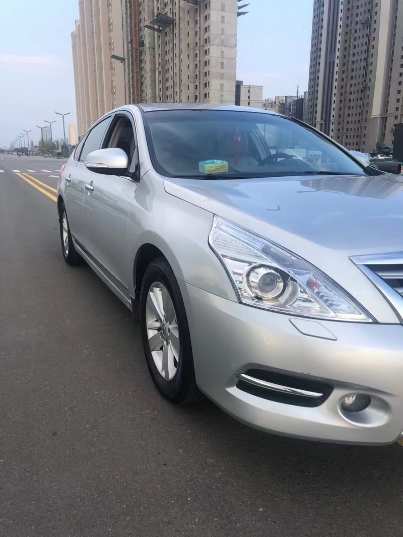 運城13年日產天籟2