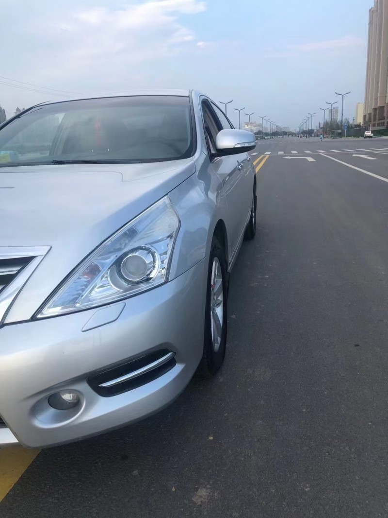 運城13年日產天籟3