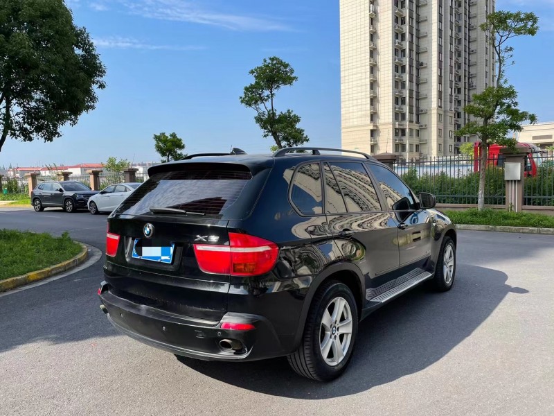 上海10年寶馬X58