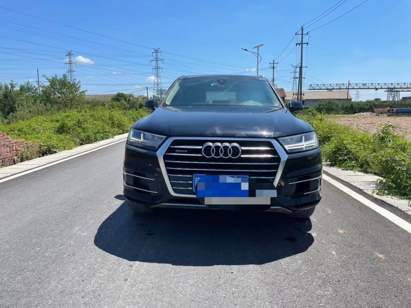 南昌17年奧迪Q71