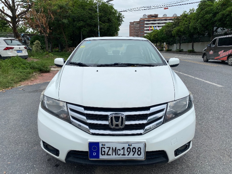 广州12年本田锋范9