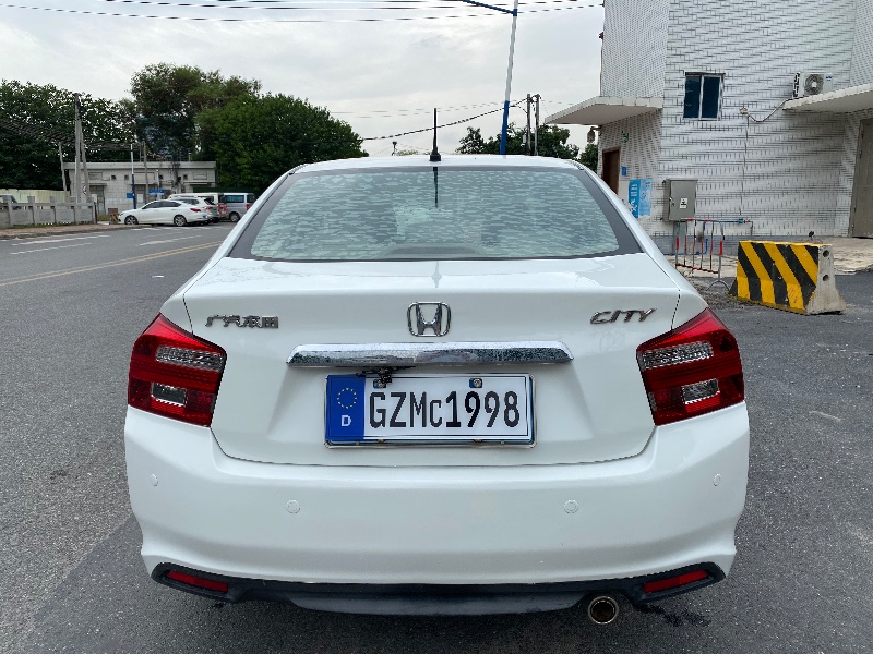 广州12年本田锋范6