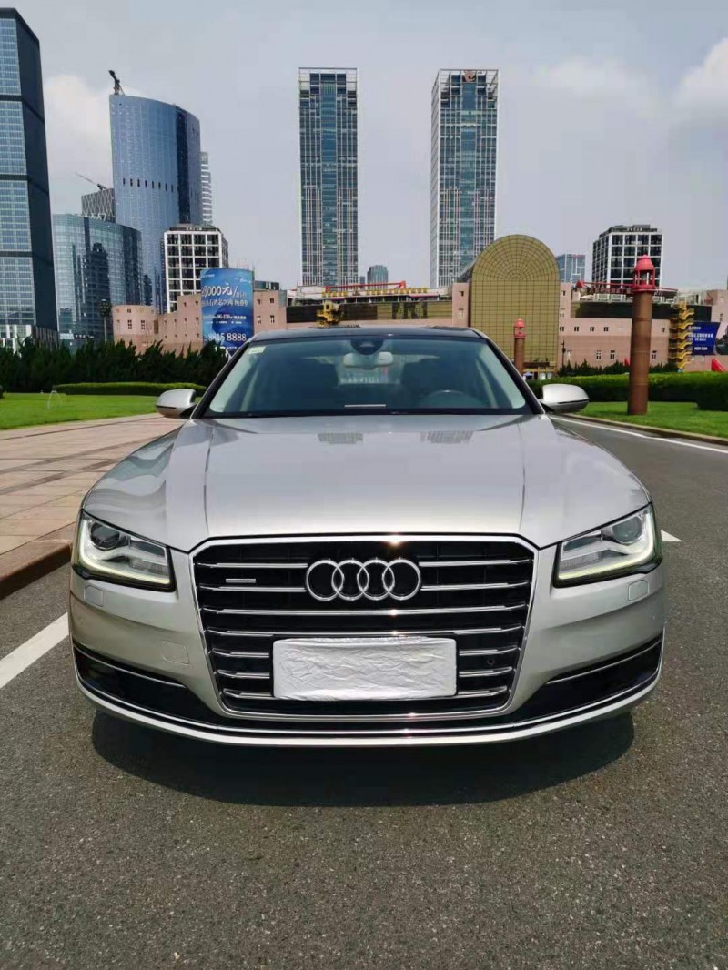 大連15年奧迪A8L9