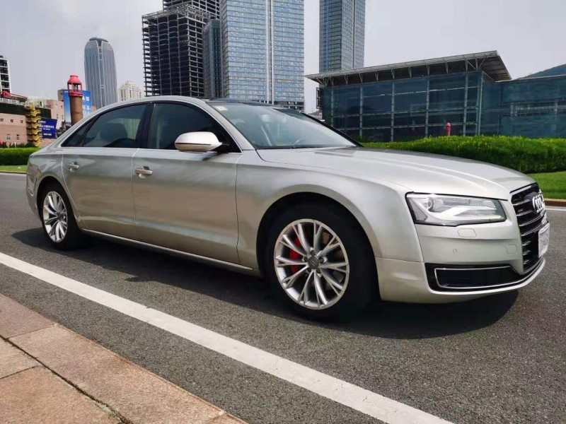 大連15年奧迪A8L1
