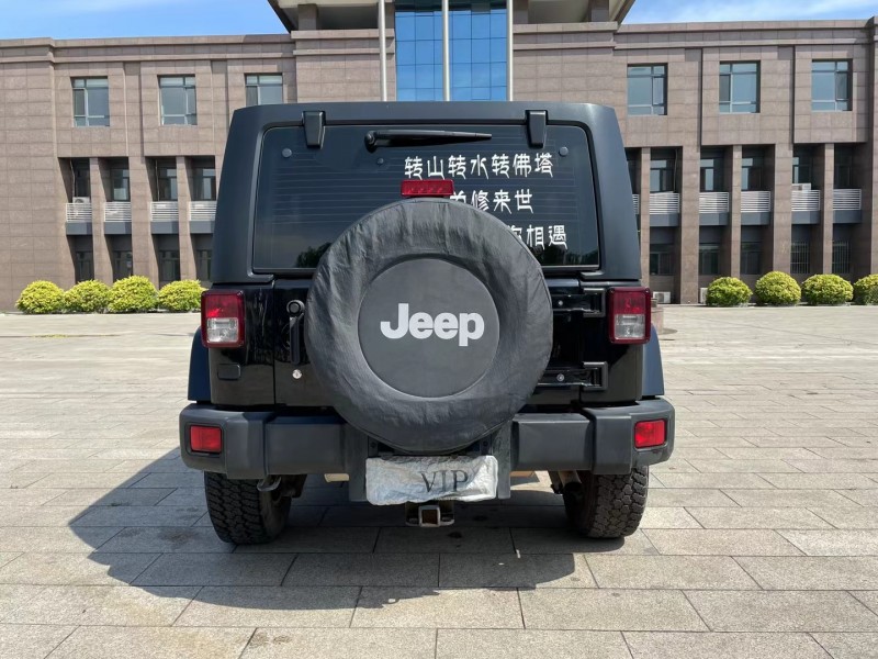 唐山17年Jeep牧馬人4
