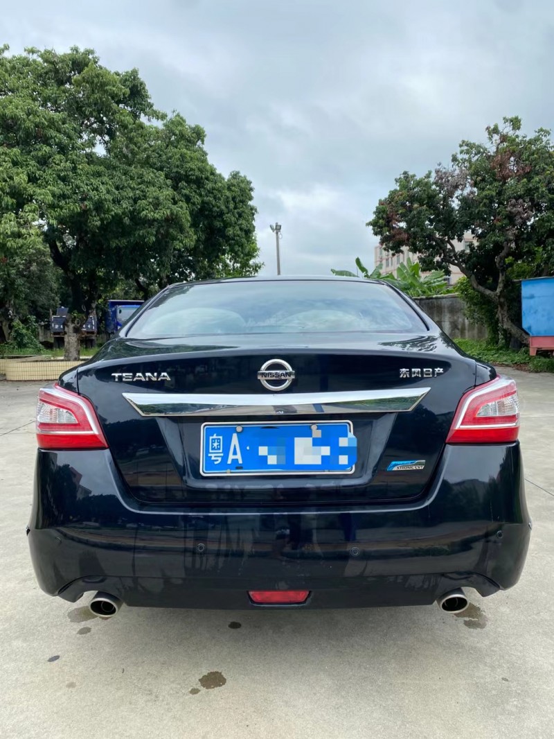 30 万品牌:天籁表显里程5-8万公里上牌时间2015-06排放标准2.