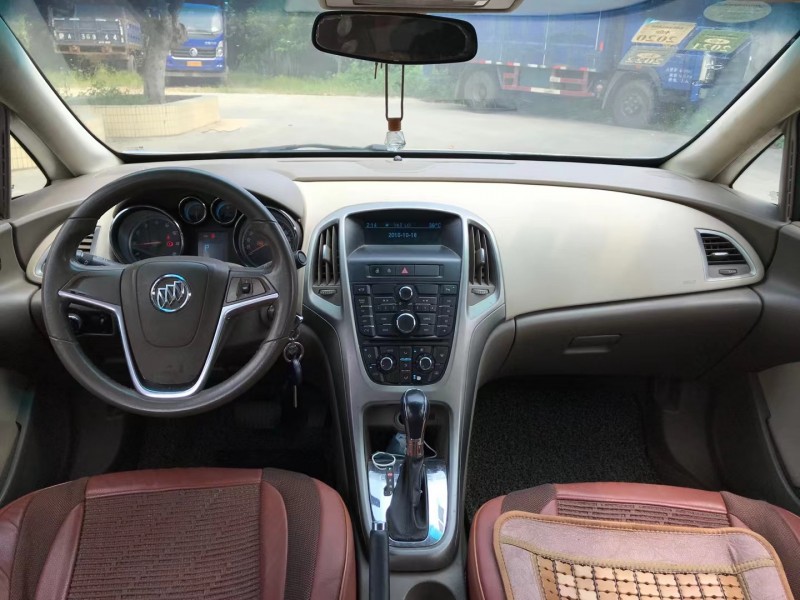 广州11年别克英朗5