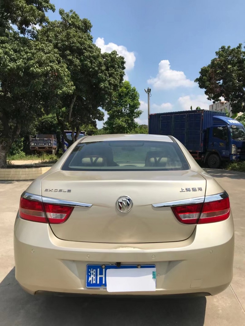 广州11年别克英朗8