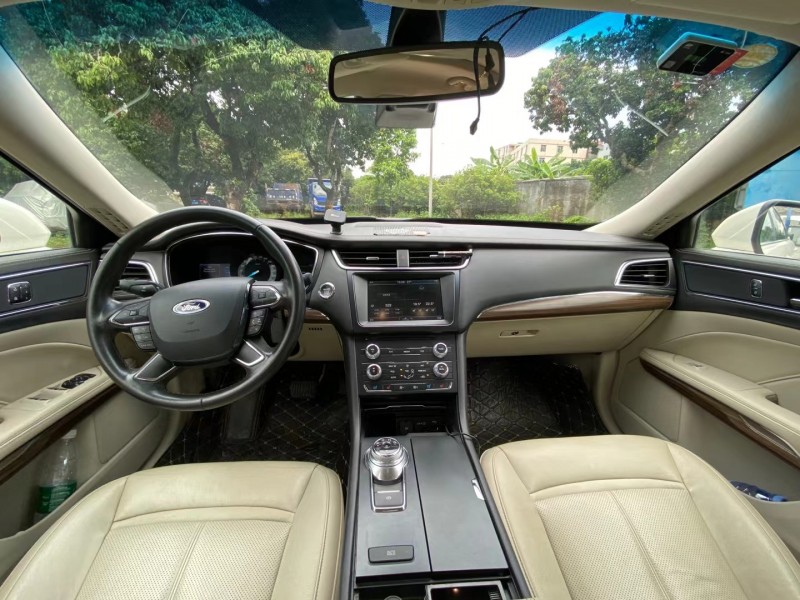 广州17年福特金牛座7