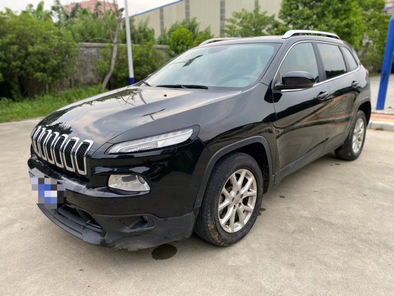廣州17年Jeep自由光3