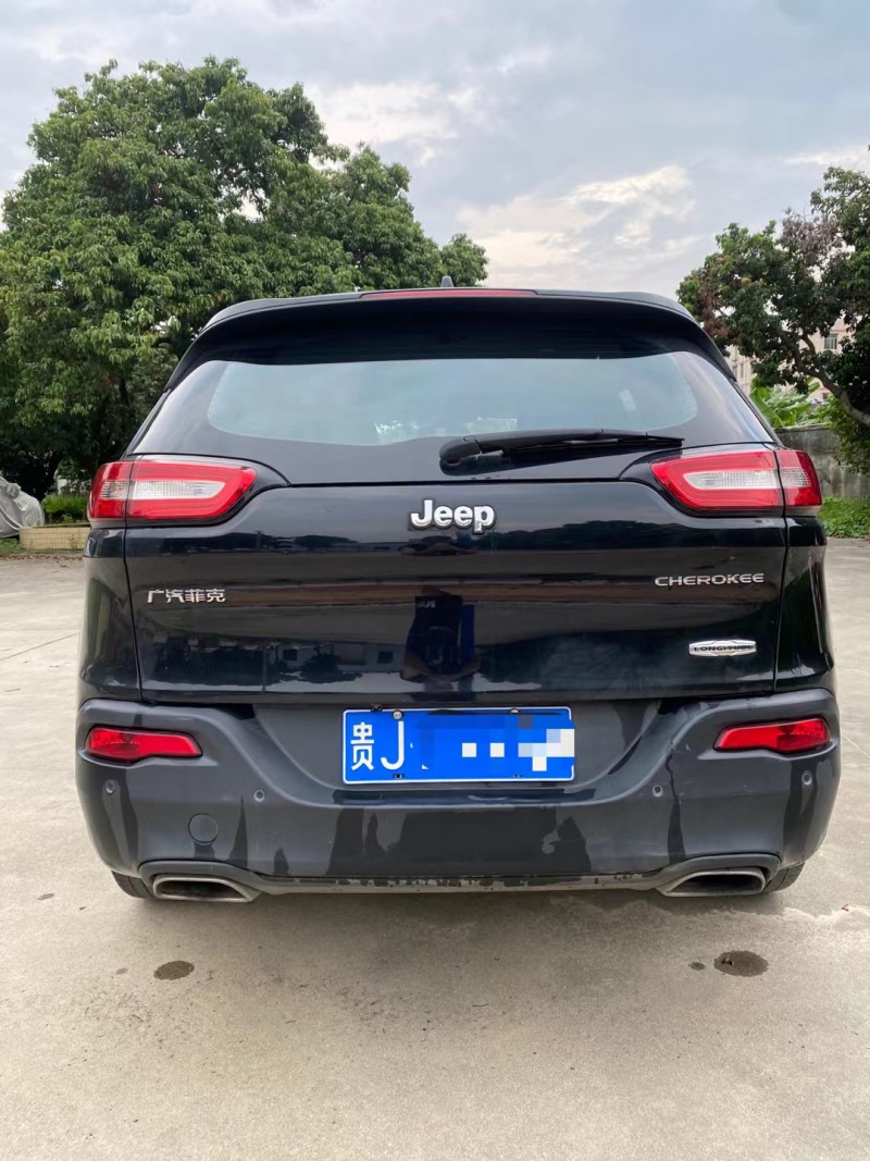 廣州17年Jeep自由光5
