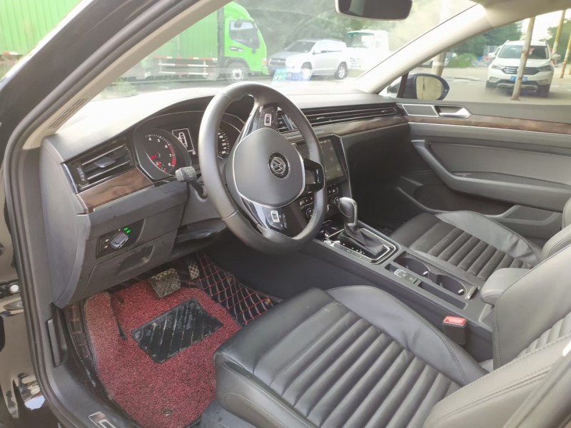 保定18年大众迈腾5