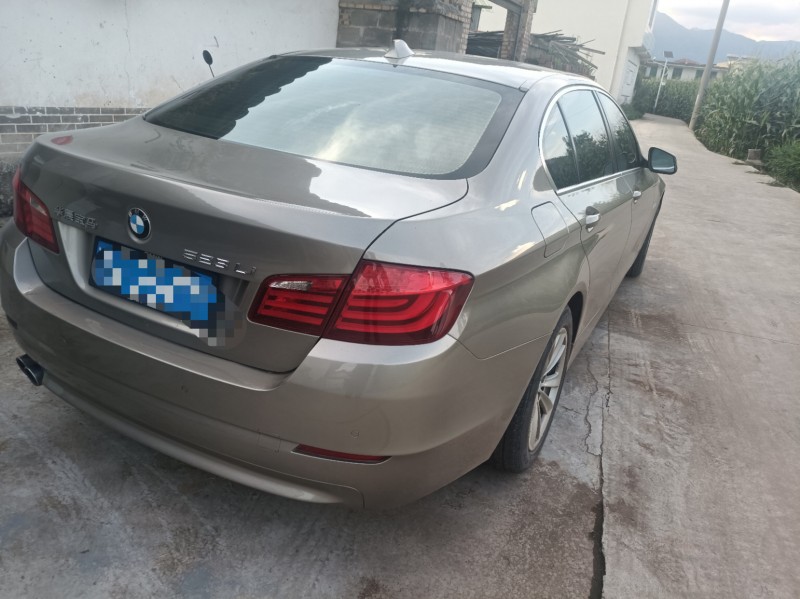 凉山11年宝马5系9