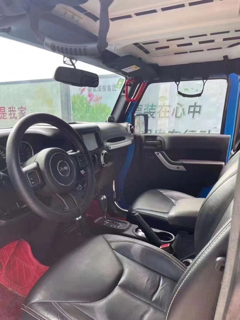 常德14年Jeep牧馬人7