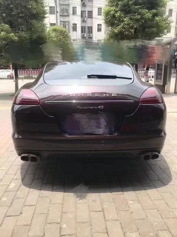 北京11年保時捷帕拉梅拉8