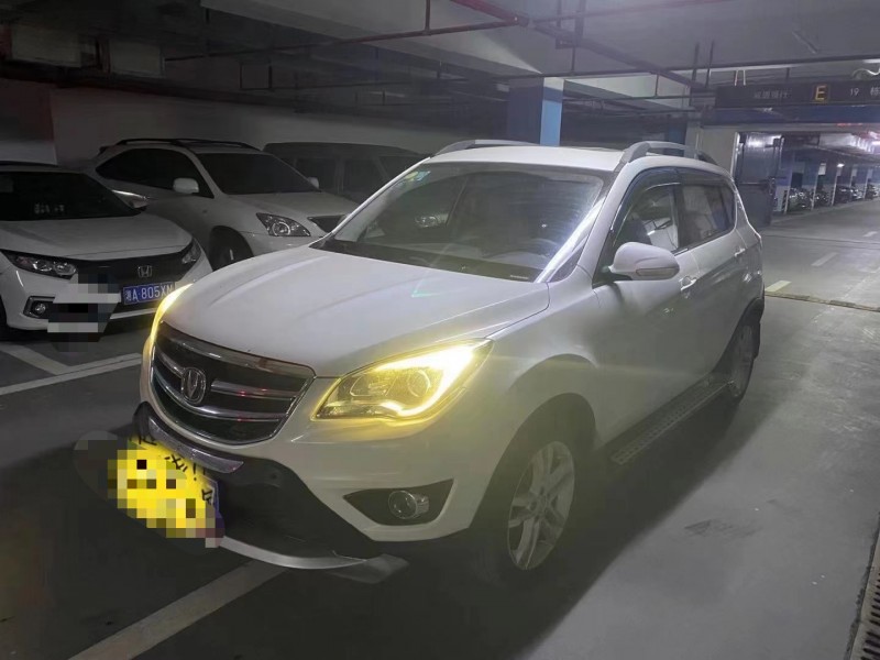 長沙17年長安汽車CS752