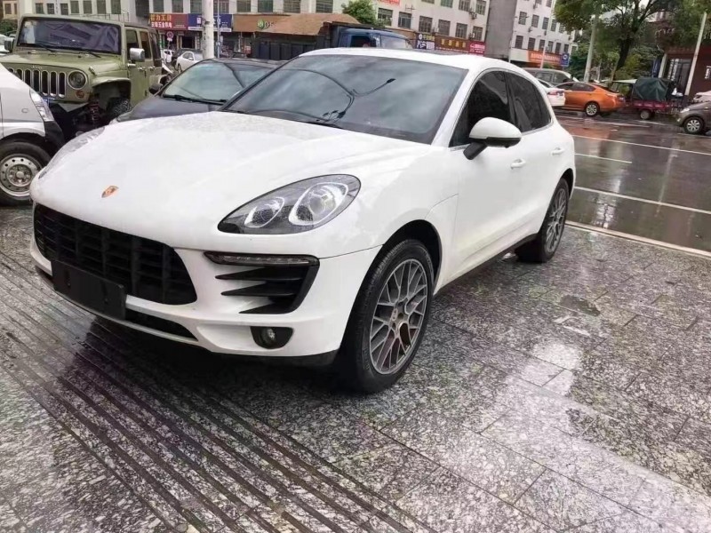 常德16年保時捷Macan1