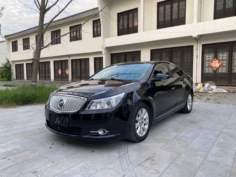 徐州12年别克君越6