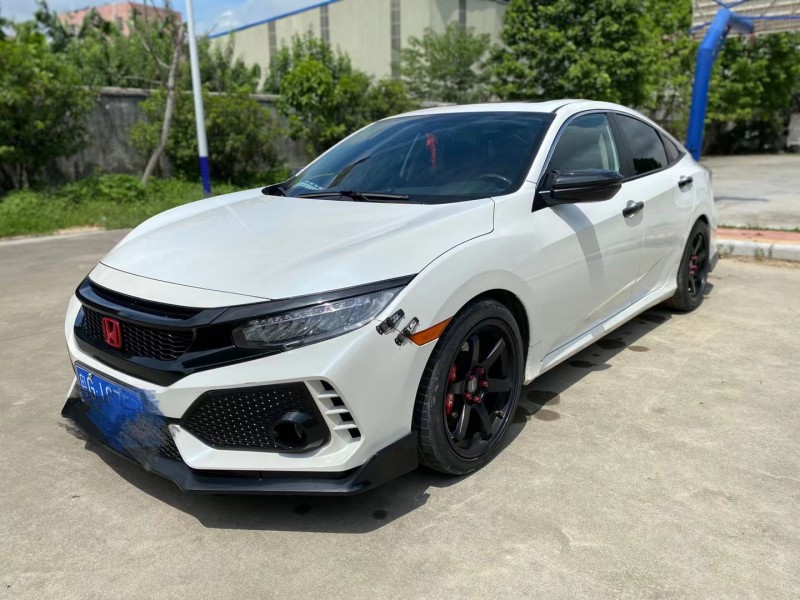 广州17年本田思域2