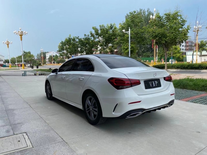 徐州21年奔驰A8