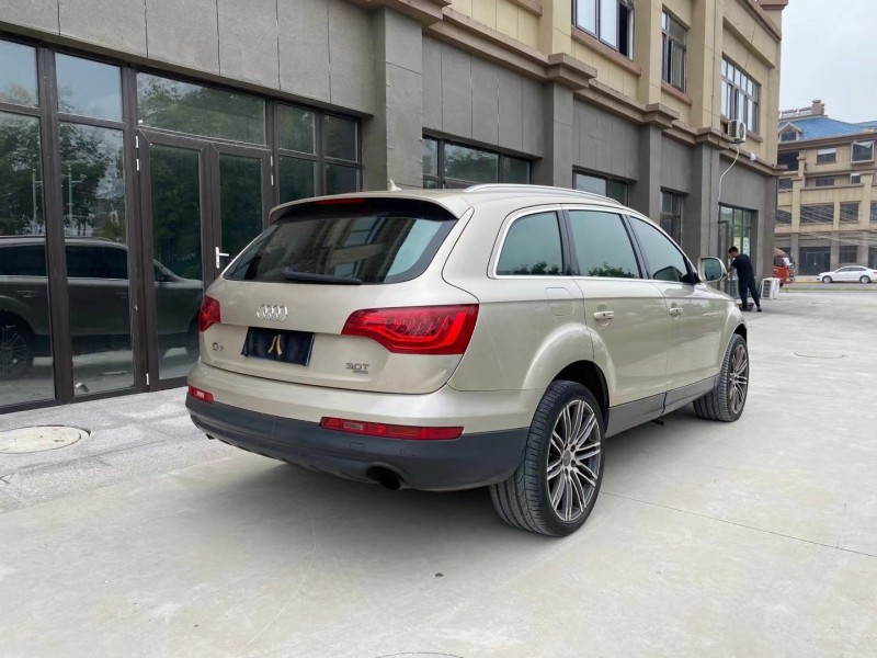 徐州12年奥迪Q77