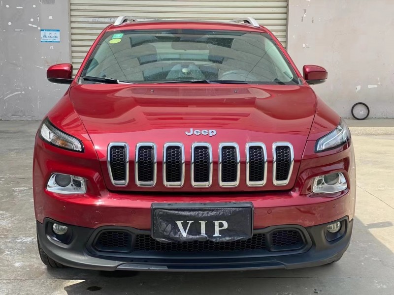 泉州17年Jeep自由光8