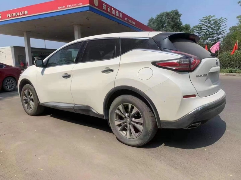 保定17年日产楼兰7