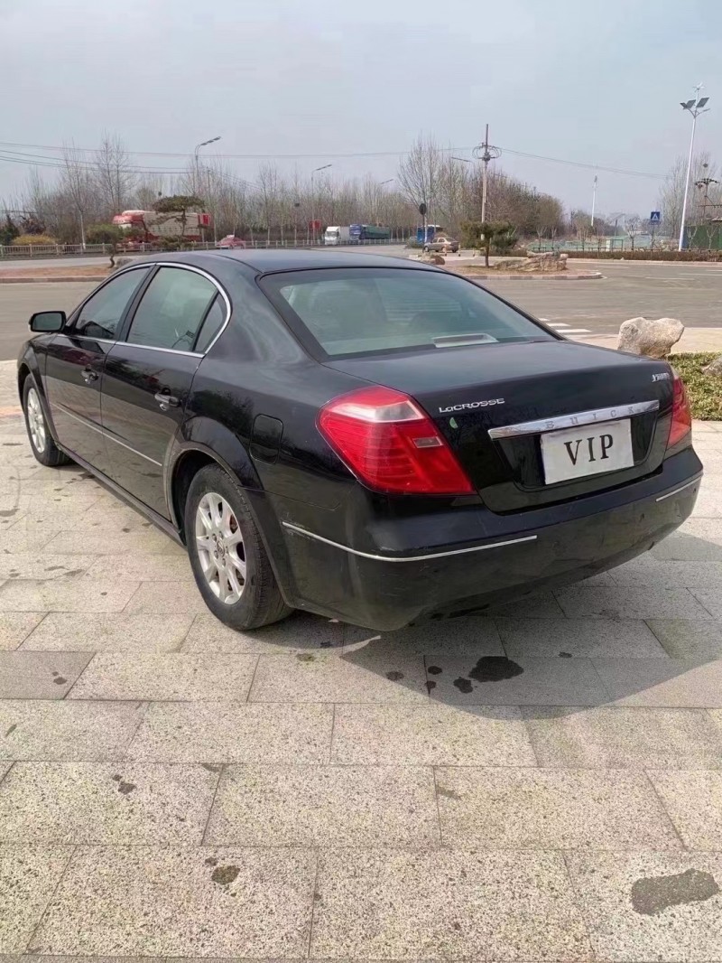 枣庄09年别克君越3