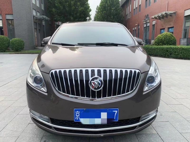 北京14年別克GL81