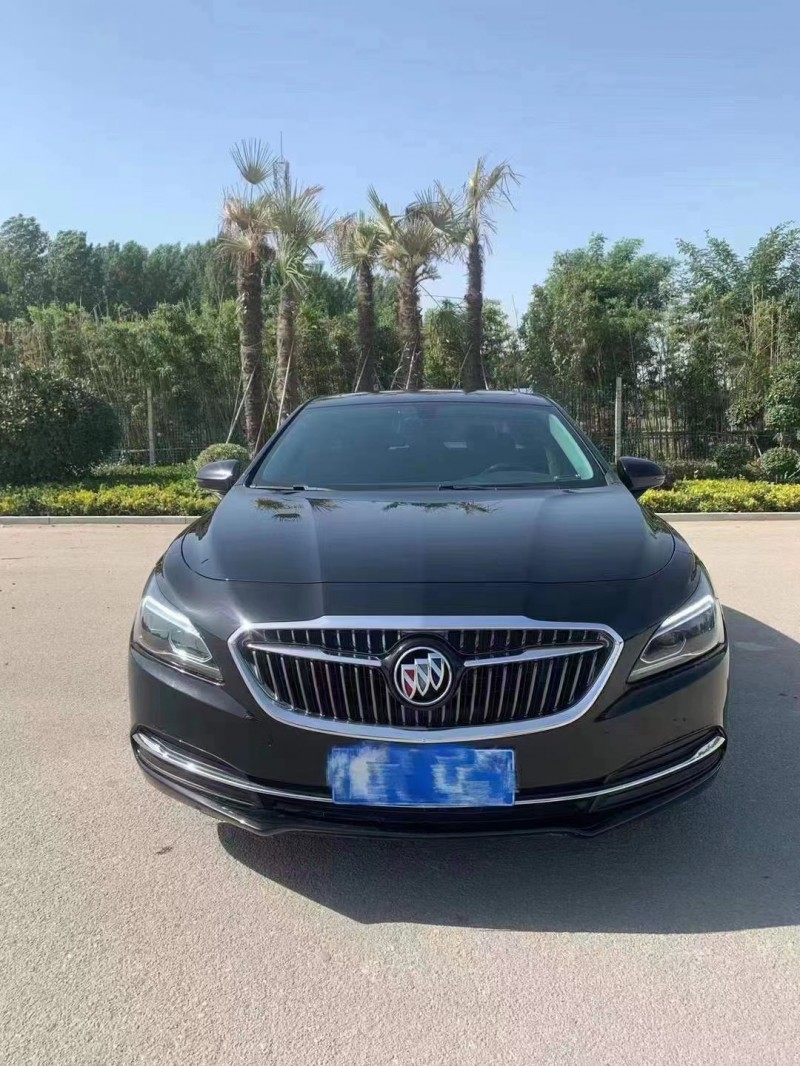 济宁19年别克君越1