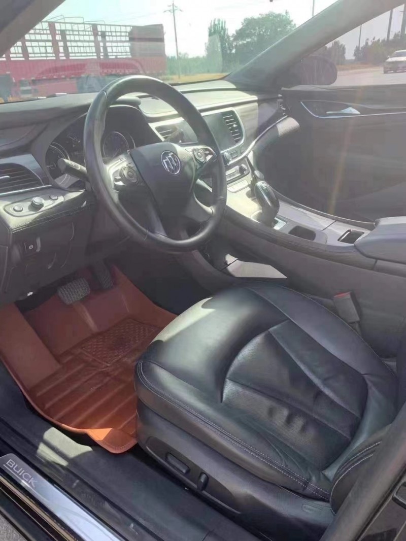 济宁19年别克君越7