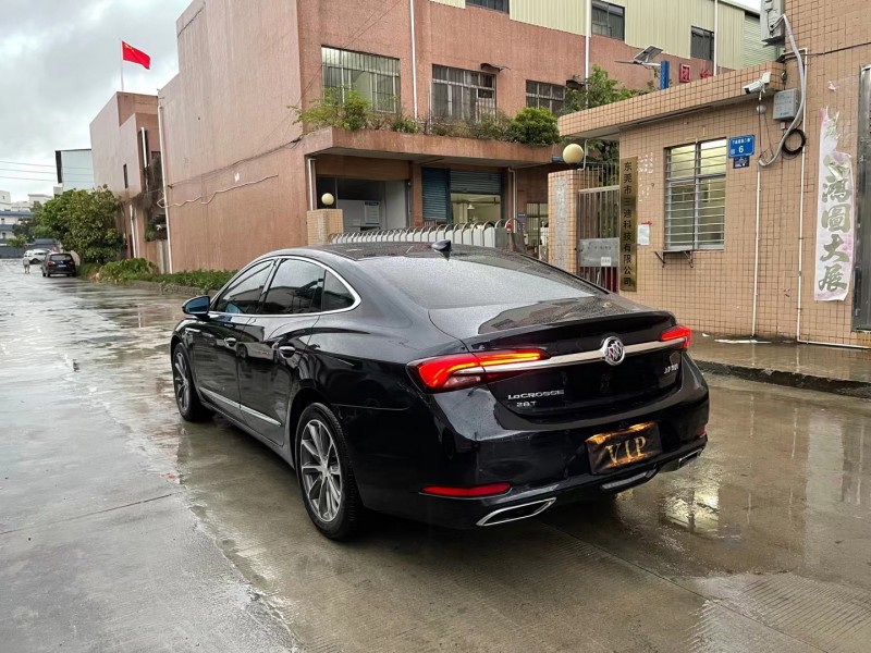 东莞19年别克君越4