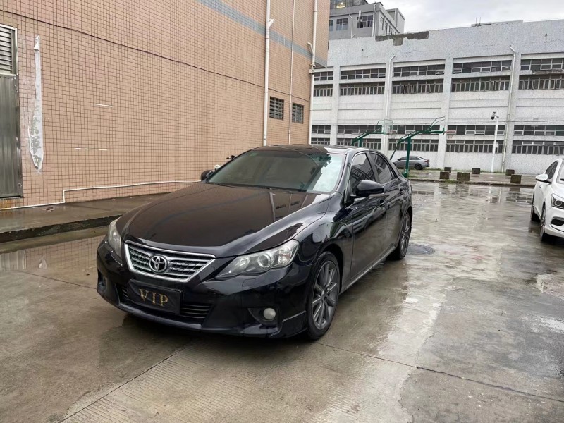 东莞13年丰田锐志2