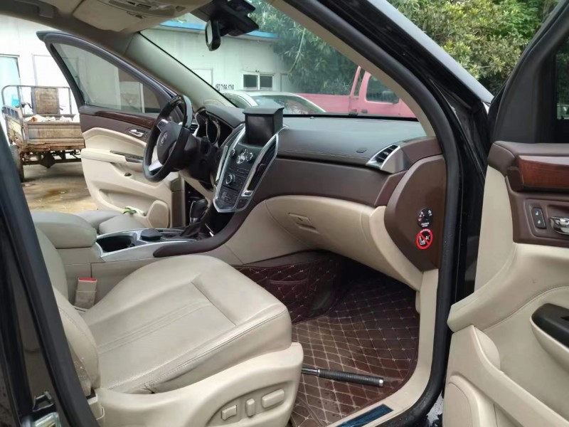 武汉13年凯迪拉克SRX4