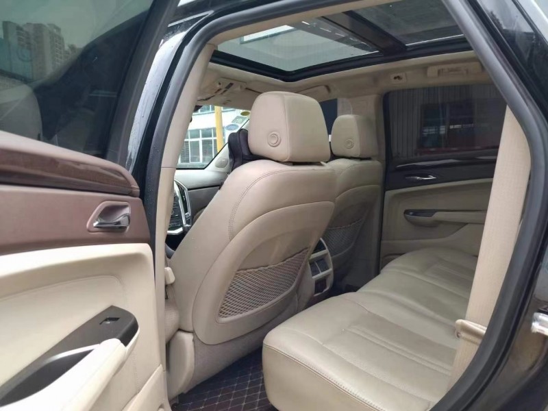 武汉13年凯迪拉克SRX5