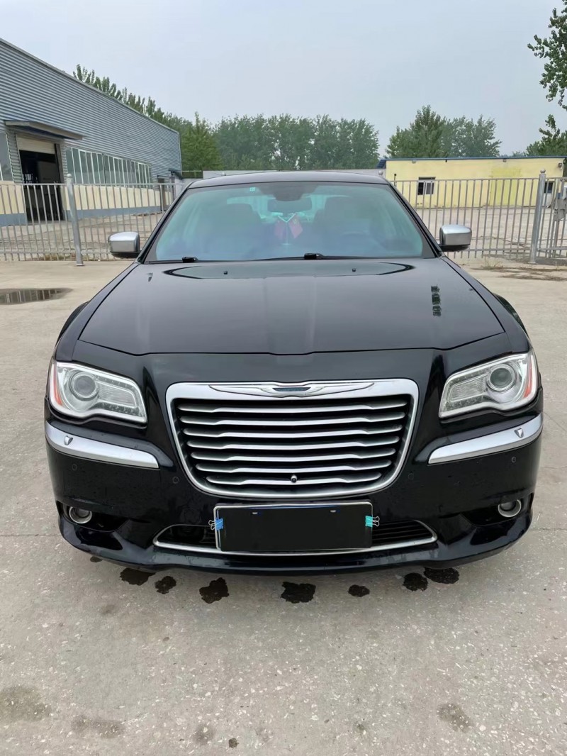 徐州15年克莱斯勒300C1