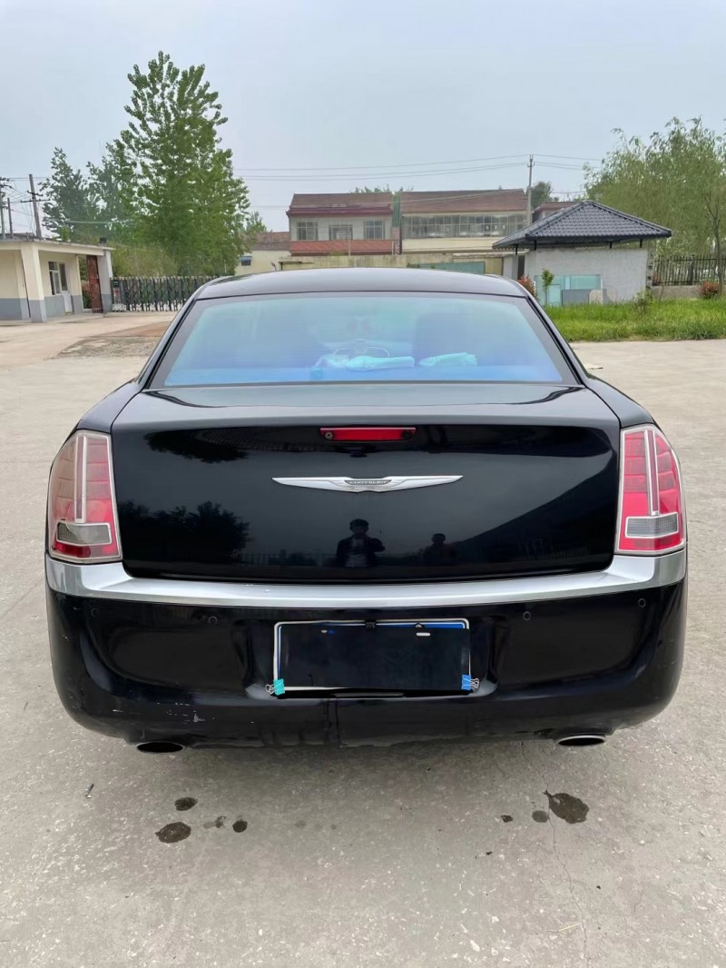 徐州15年克莱斯勒300C9