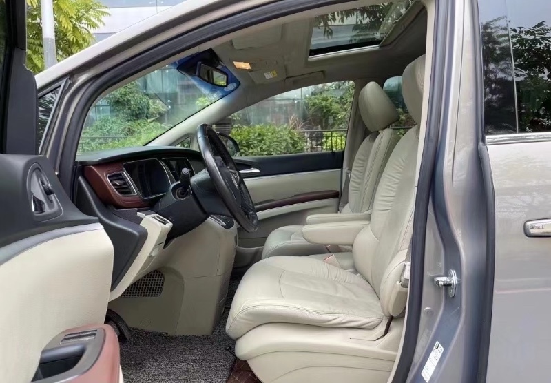 济宁19年别克GL85