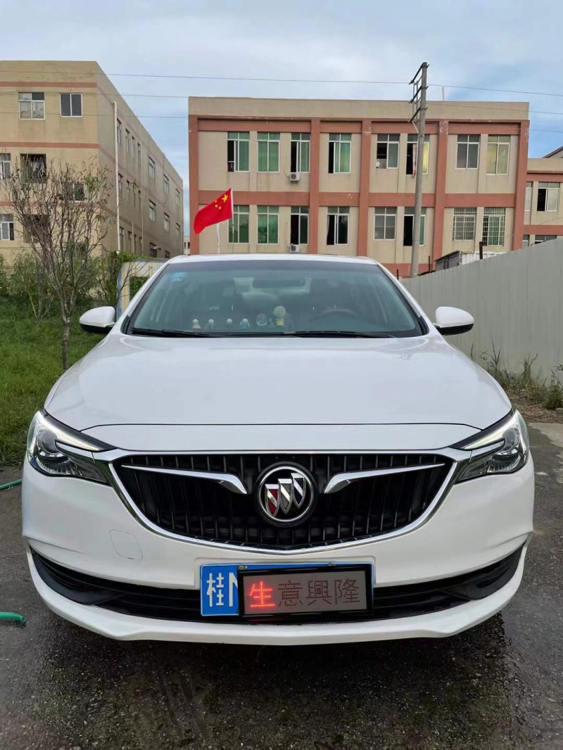 广州17年别克英朗1