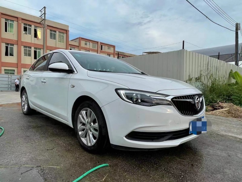 广州17年别克英朗2