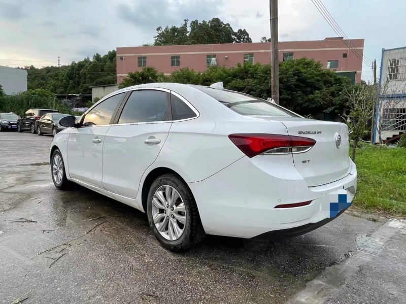 广州17年别克英朗4