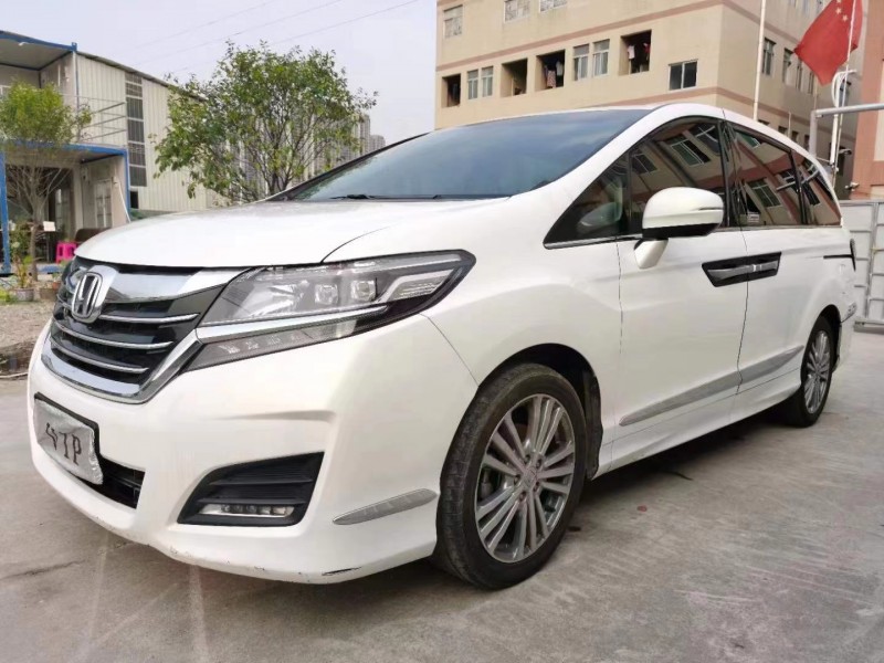 广州17年本田艾力绅3