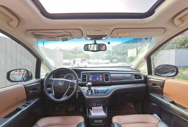 广州17年本田艾力绅7