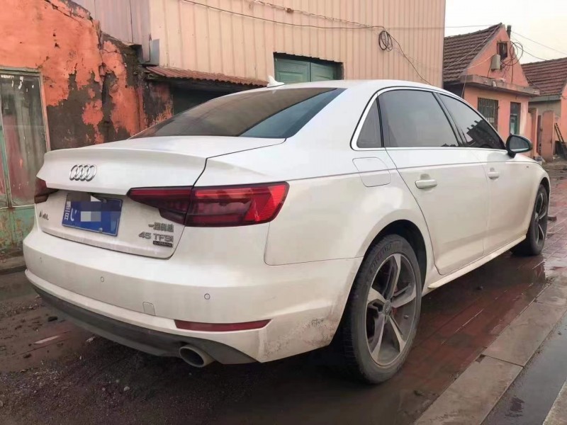 青岛17年奥迪A4L8